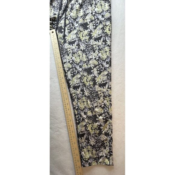 Lululemon Jet Crop Luxtreme Crosscourt Petal Black Clarity Yellow Size 8 Pants - Picture 4 of 7
